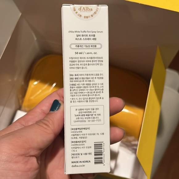 NEW & SEALED D’ALBA PIEDMONT FIRST SPRAY SERUM GIFT SET - Picture 4 of 5